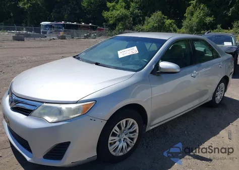 2013 Toyota Camry Le from USA, damaged, VIN 4T1BF1FK2DU264031